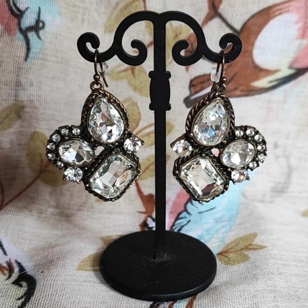 Brass Tone Crystal Clear Formal Chandelier BLING Bridal Jewelry Pierced Earrings - Picture 10 of 12